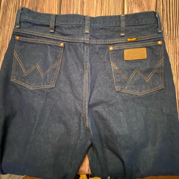 Wrangler Other - Slim Fit 36x36 Men’s Wrangler 936DEN. Like New. Has been starched. Has creases.